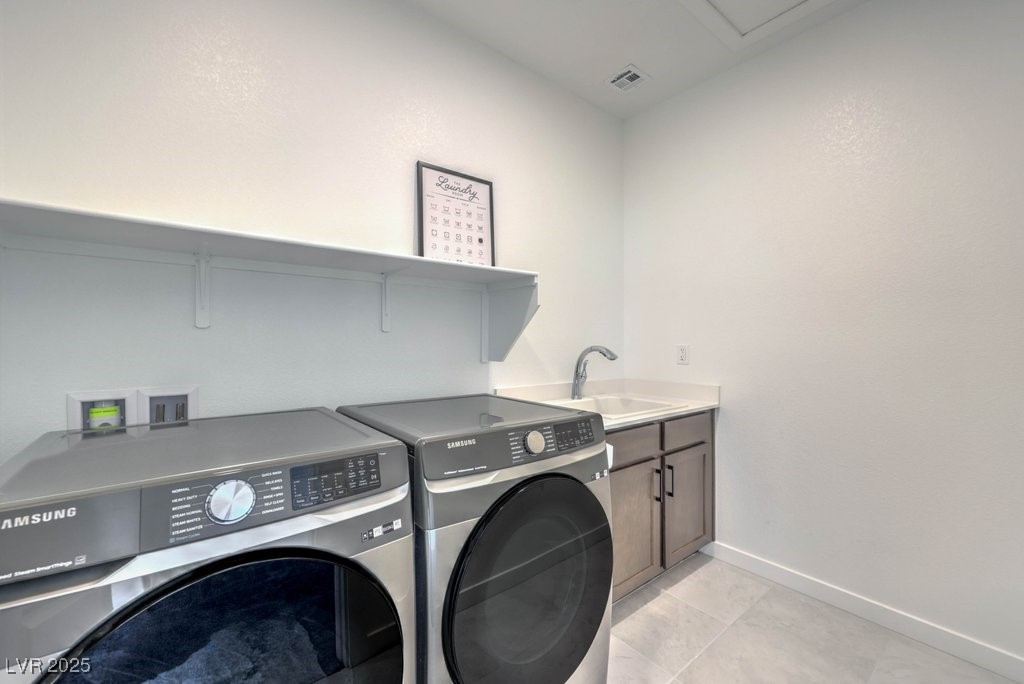 6923 Desert Finch Street Property Photo 32