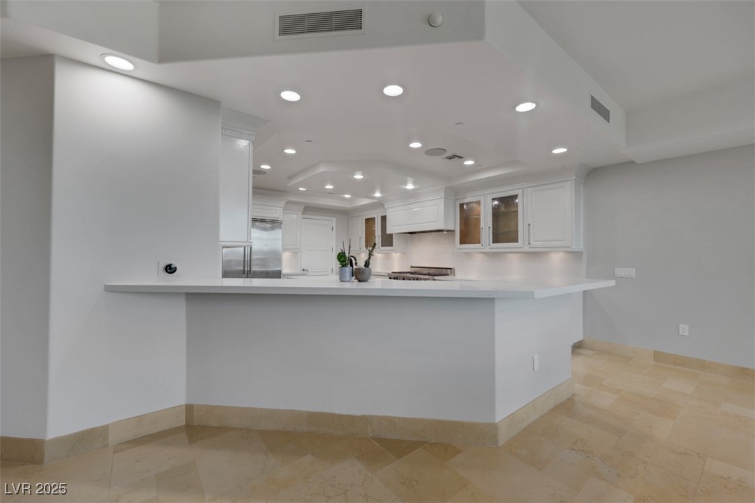 9103 Alta Drive 404 Property Photo 3