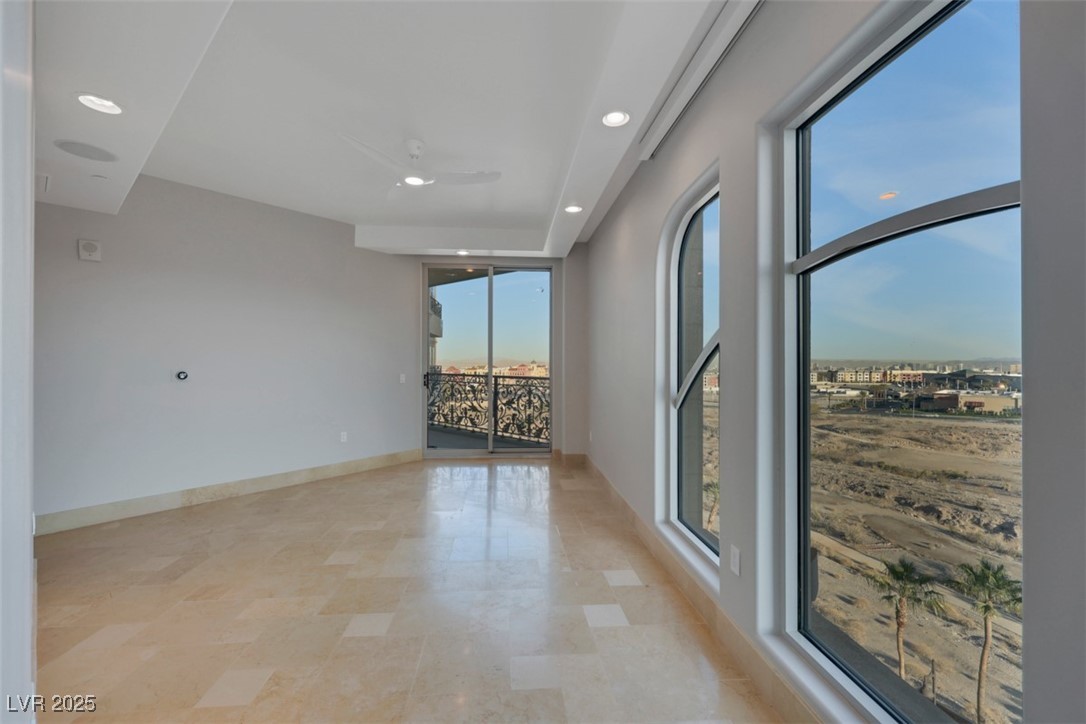 9103 Alta Drive 404 Property Photo 7