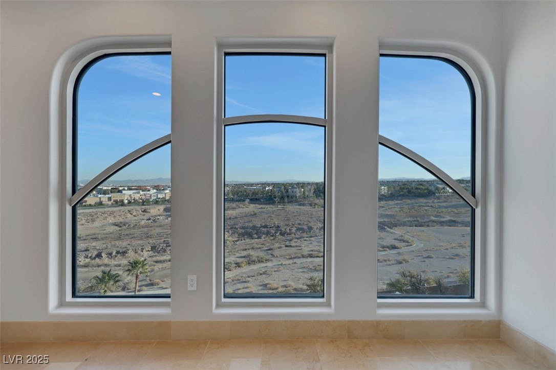 9103 Alta Drive 404 Property Photo 9