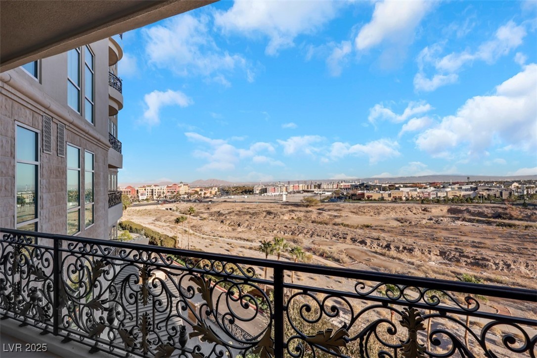 9103 Alta Drive 404 Property Photo 10