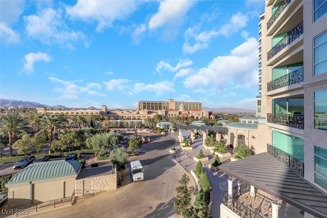 9103 Alta Drive 404 Property Photo 14