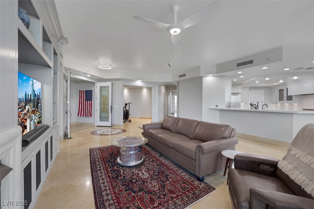 9103 Alta Drive 404 Property Photo 32