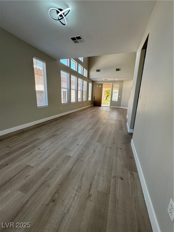 125 Lakewood Garden Drive Property Photo 3