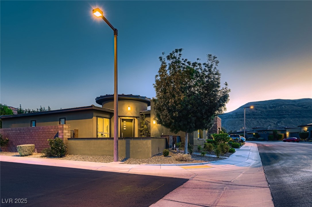 9889 Gemstone Sunset Avenue Property Photo 1