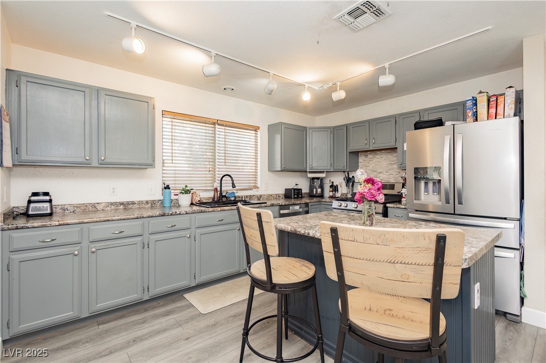 425 Cherry Meadows Court Property Photo 6