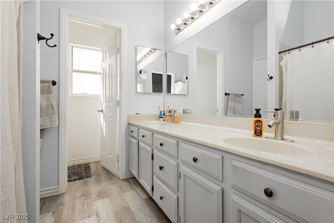 425 Cherry Meadows Court Property Photo 17