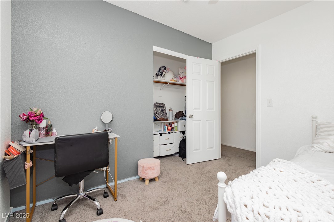 425 Cherry Meadows Court Property Photo 20