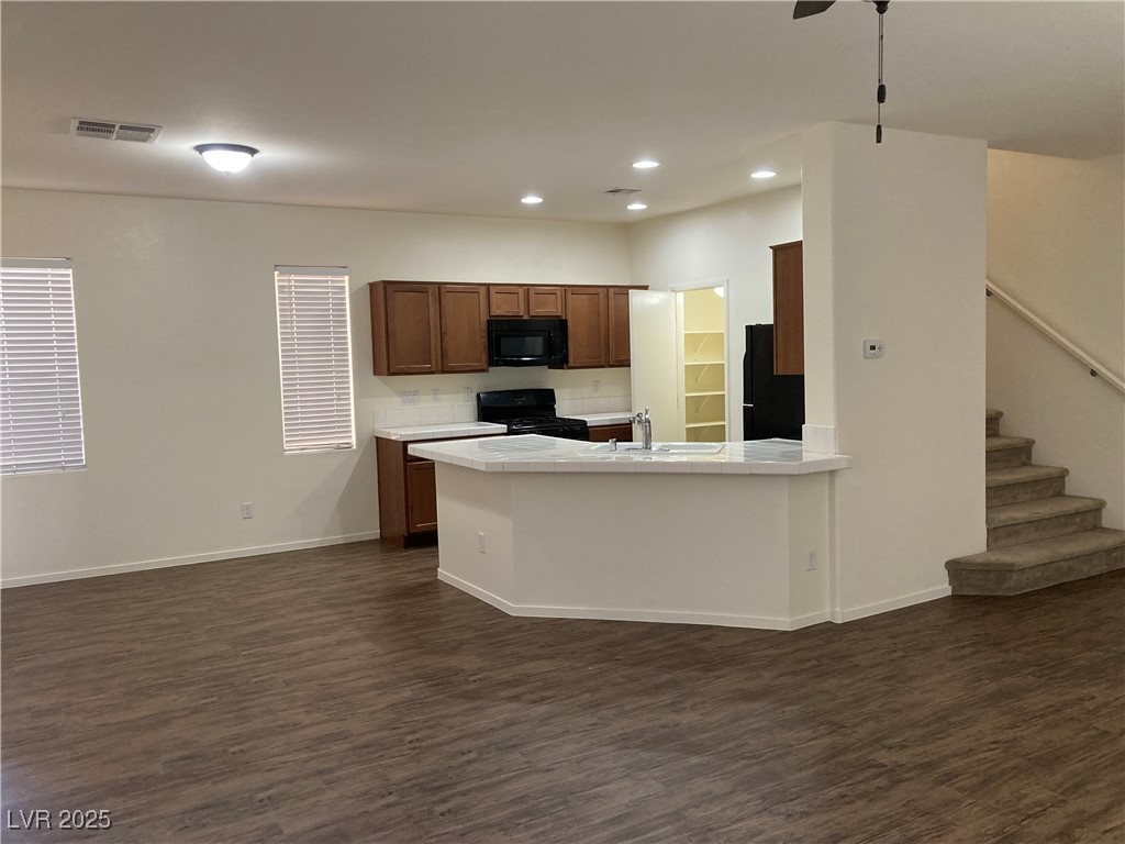 6237 Clapton Way Property Photo 1