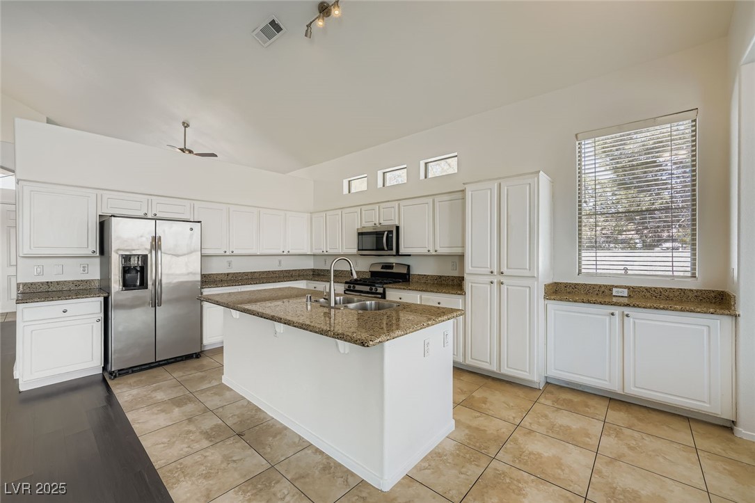 1598 Signal Butte Way Property Photo 7