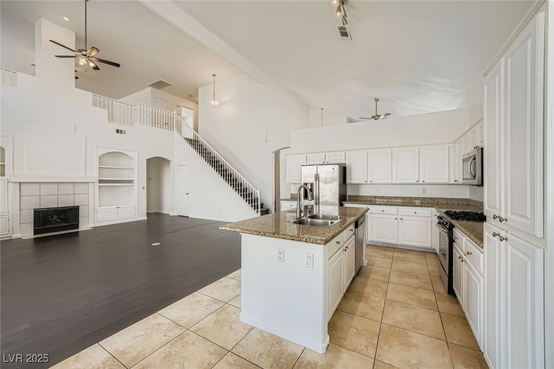 1598 Signal Butte Way Property Photo 8