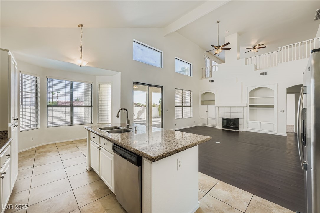 1598 Signal Butte Way Property Photo 9