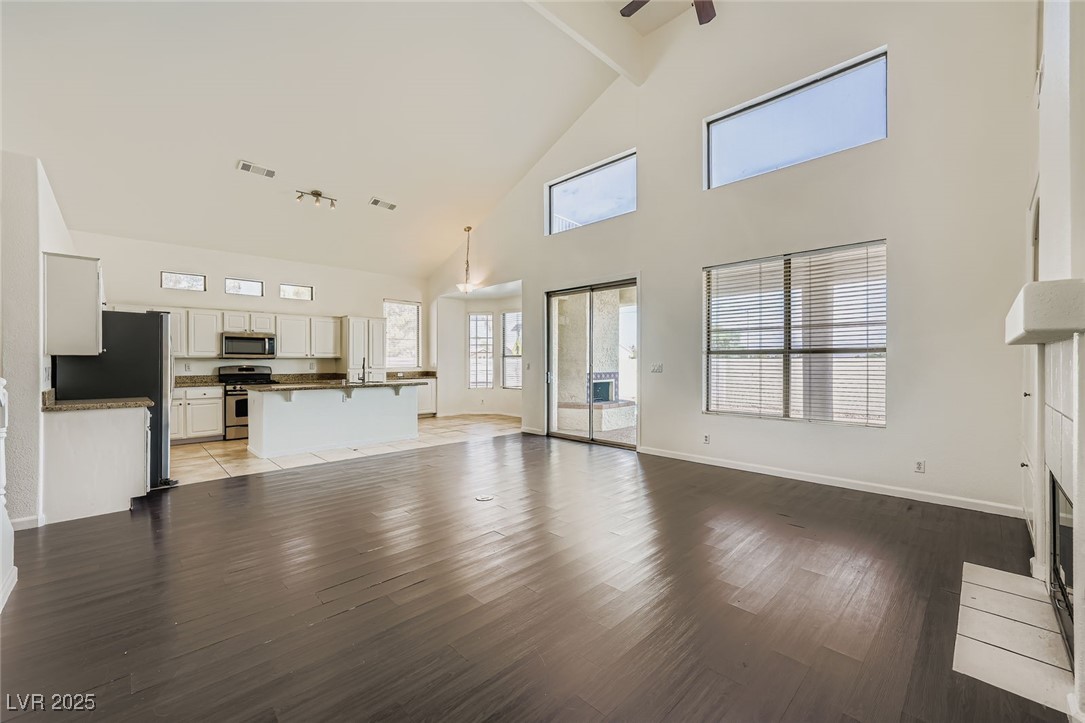 1598 Signal Butte Way Property Photo 12