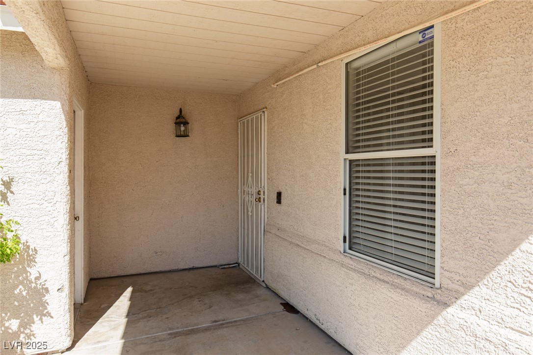 648 Carlos Julio Avenue Property Photo 4