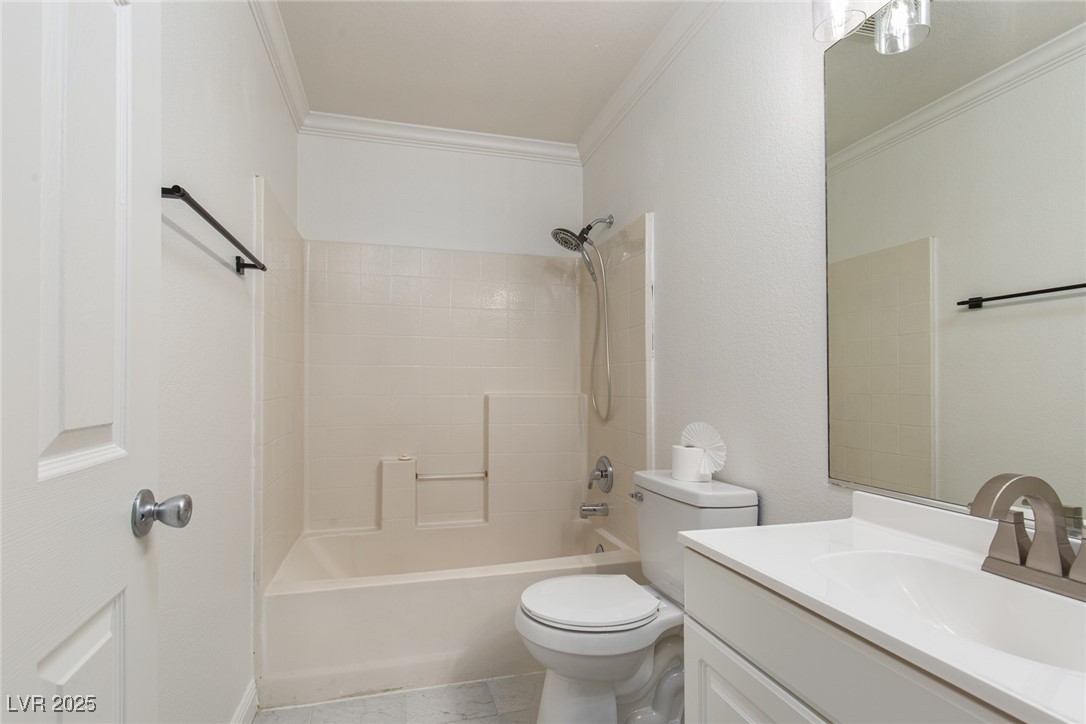 648 Carlos Julio Avenue Property Photo 14