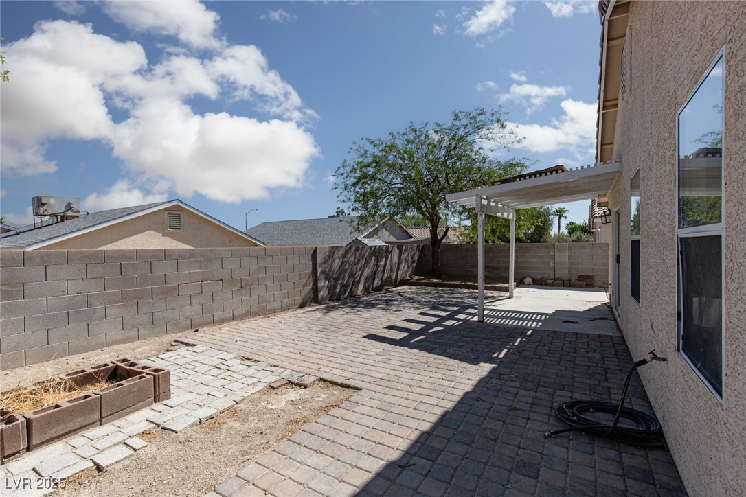 648 Carlos Julio Avenue Property Photo 23