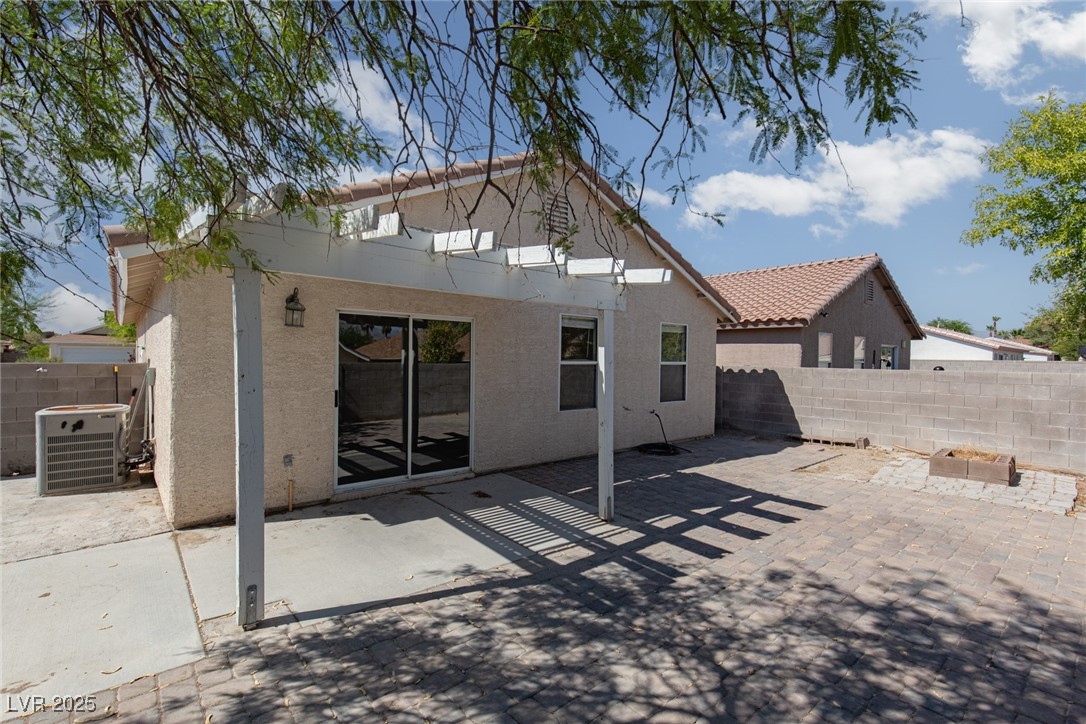 648 Carlos Julio Avenue Property Photo 25