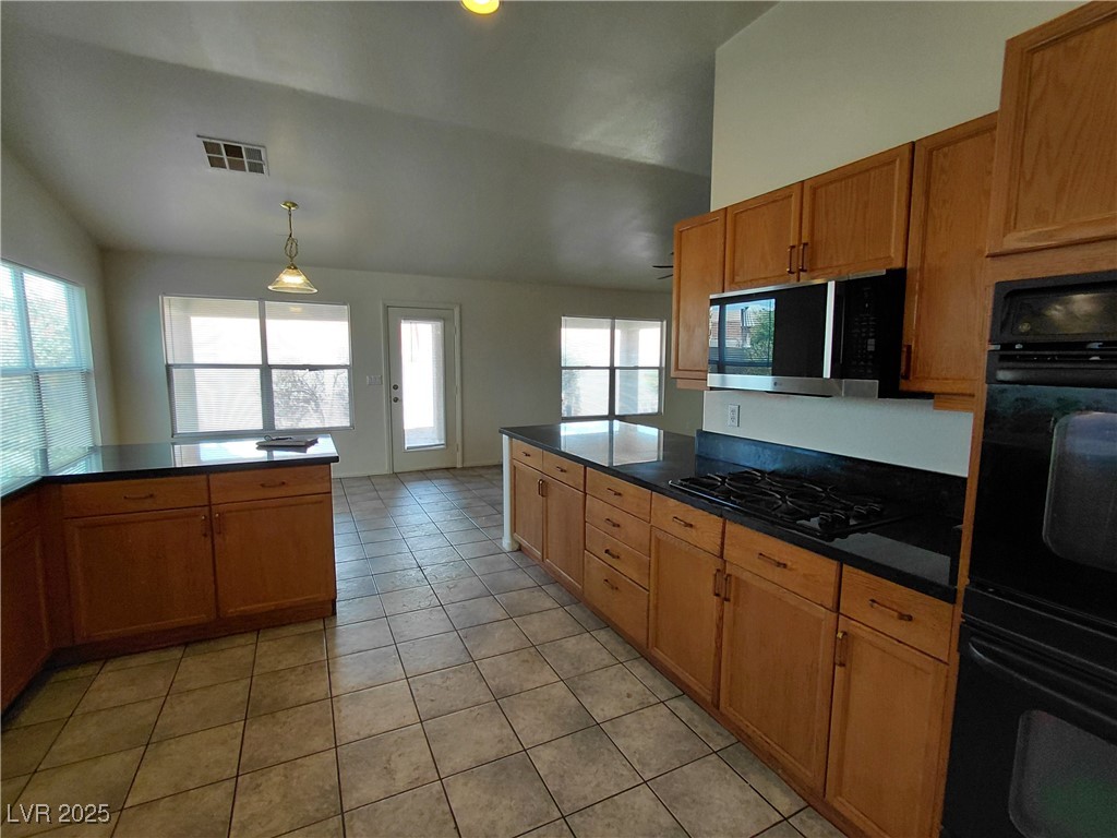 6132 Peggotty Avenue N/a Property Photo 92