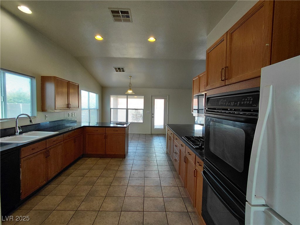 6132 Peggotty Avenue N/a Property Photo 94