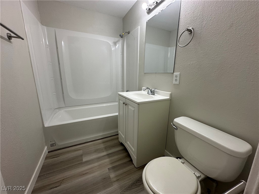 2405 Valparaiso Street Property Photo 17