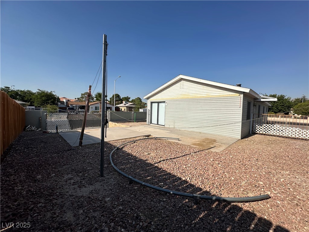 2405 Valparaiso Street Property Photo 27