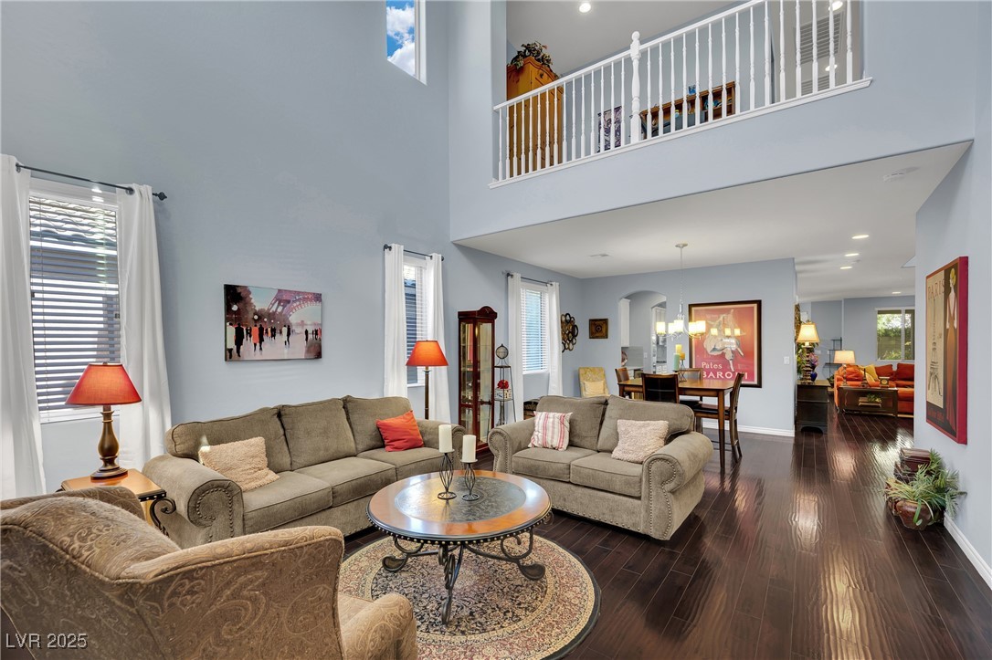 6466 American Eagle Avenue Property Photo 3