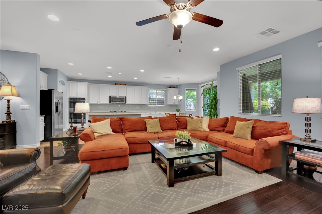 6466 American Eagle Avenue Property Photo 11