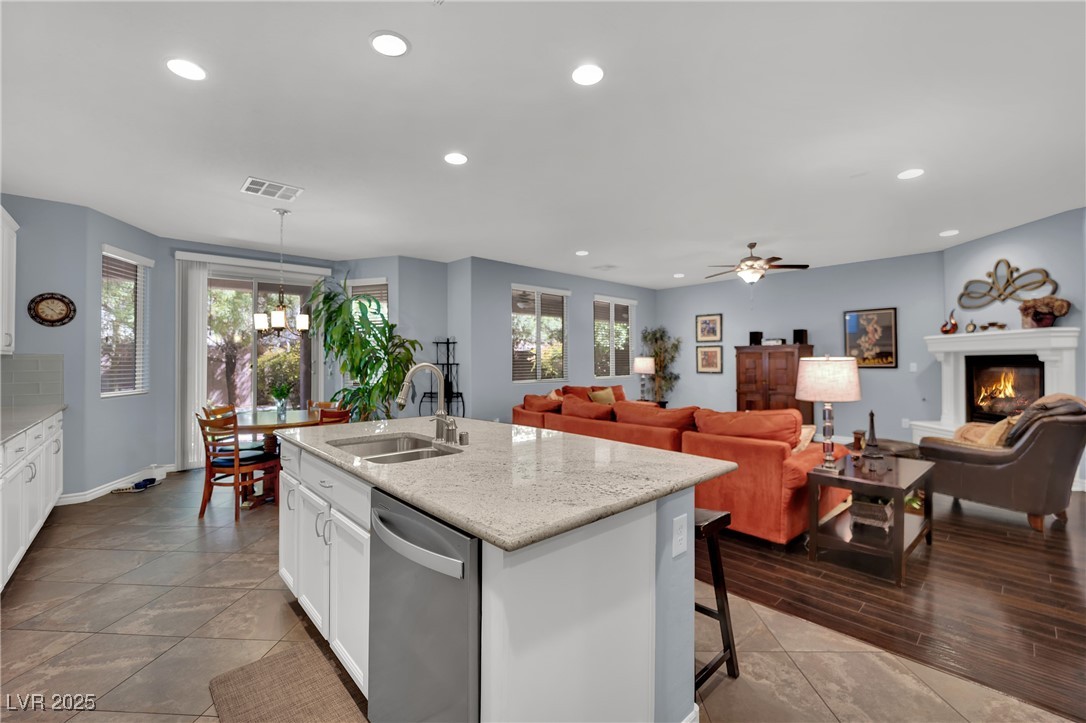 6466 American Eagle Avenue Property Photo 18