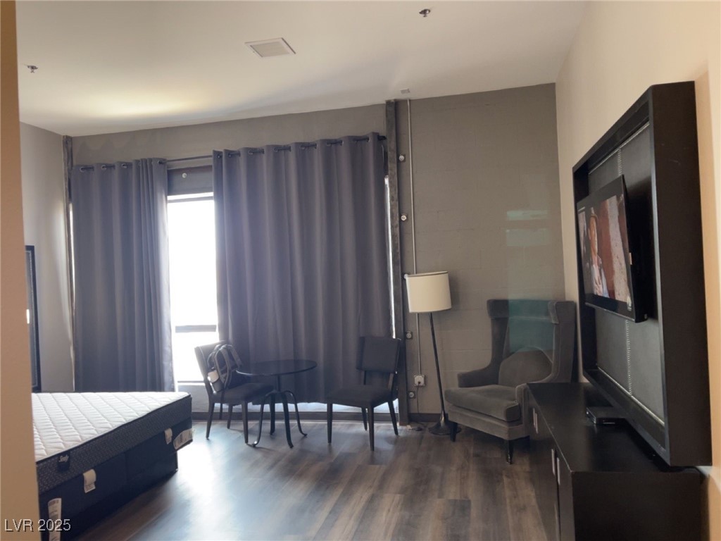 107 South Water Street 428 Property Photo 3