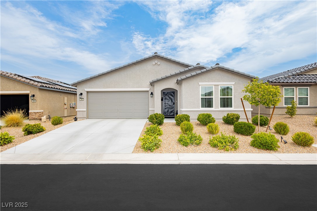 346 Bridal Veil Falls Street Property Photo