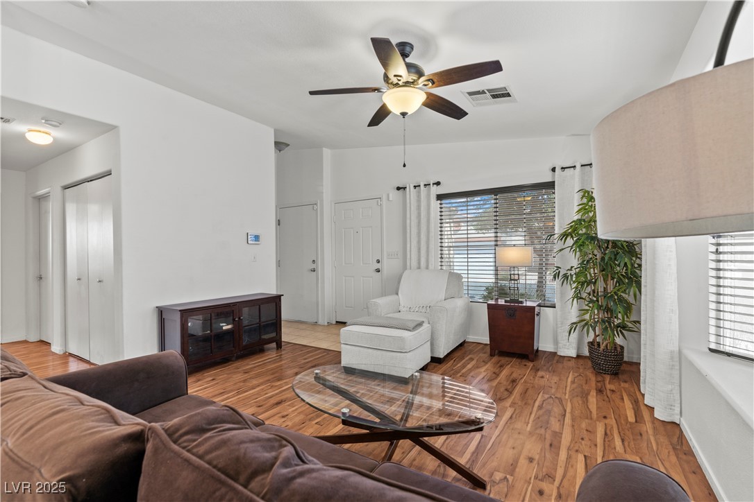 5061 Droubay Drive Property Photo 7