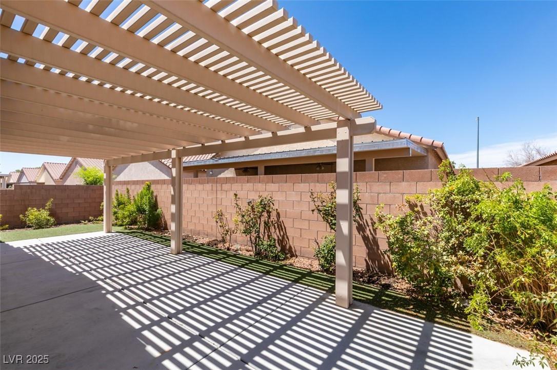 2363 Rock Slide Circle Property Photo 39