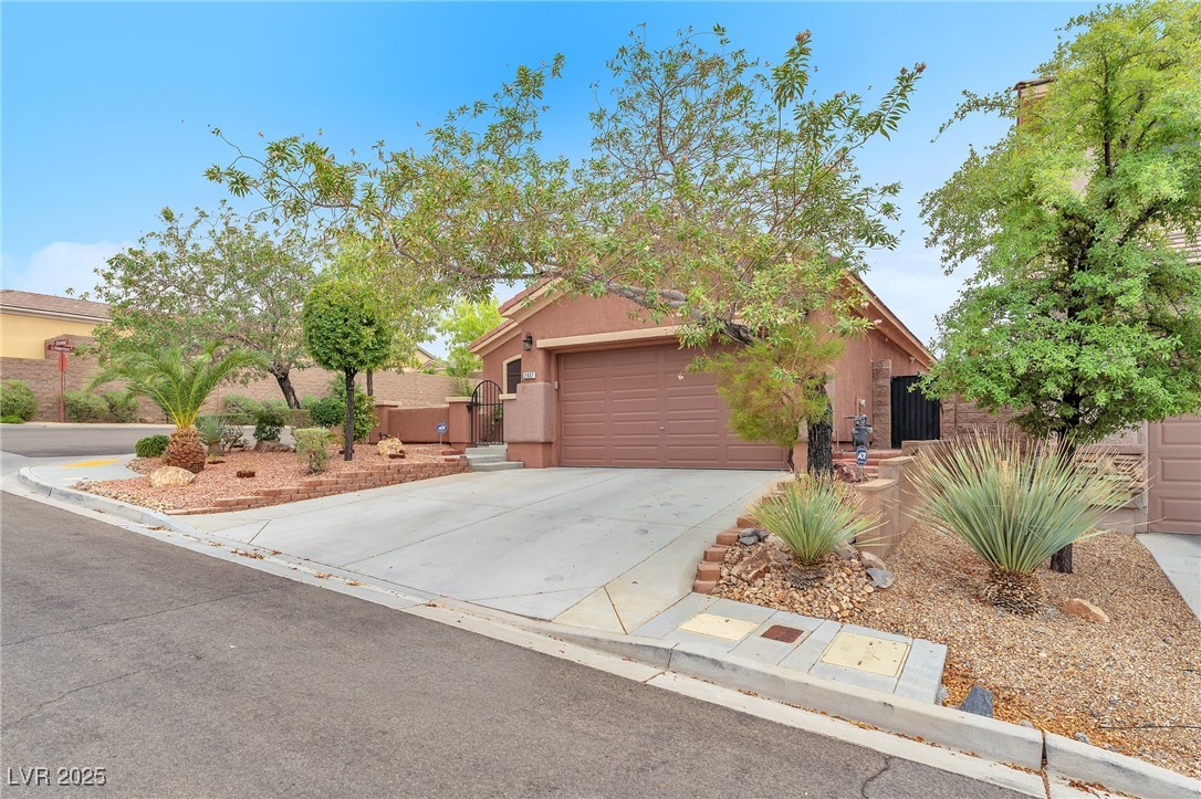 2607 Dirleton Place Property Photo 2