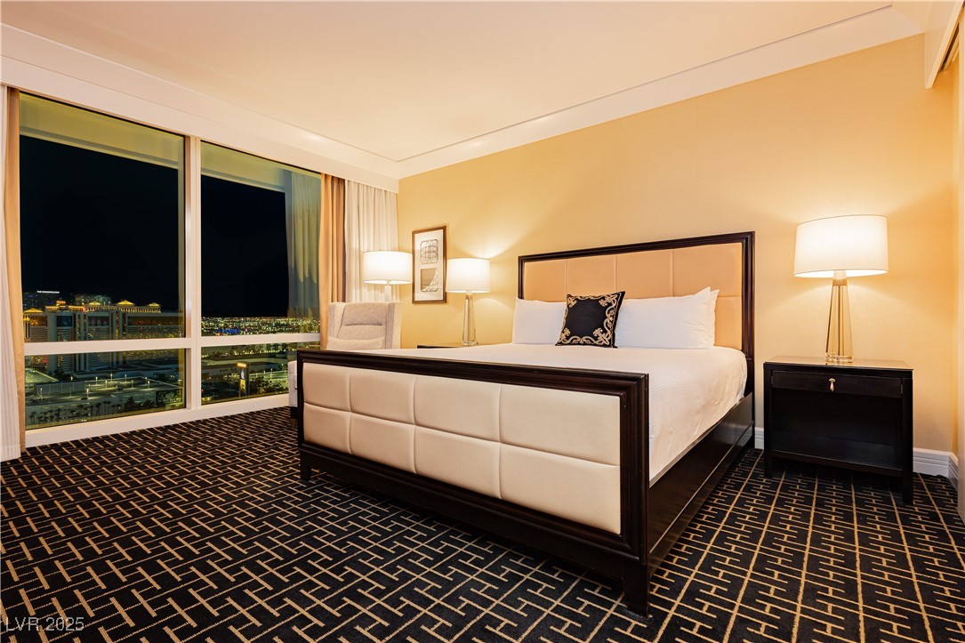 2000 Fashion Show Drive 3526 Property Photo 3