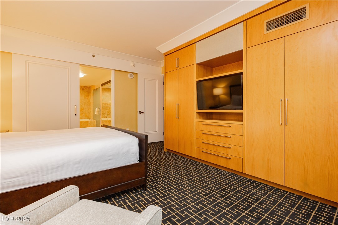 2000 Fashion Show Drive 3526 Property Photo 21