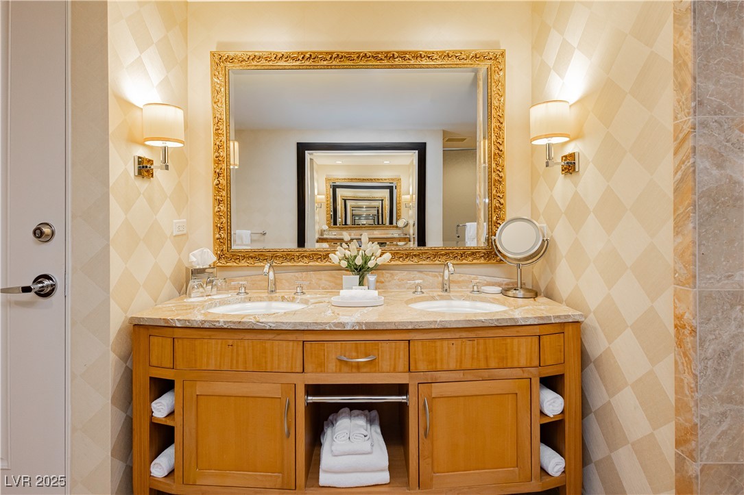 2000 Fashion Show Drive 3526 Property Photo 23