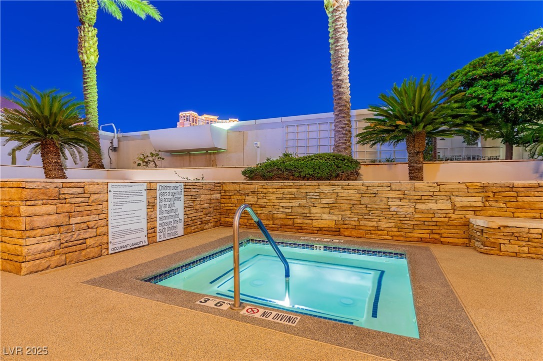 2000 Fashion Show Drive 3526 Property Photo 31