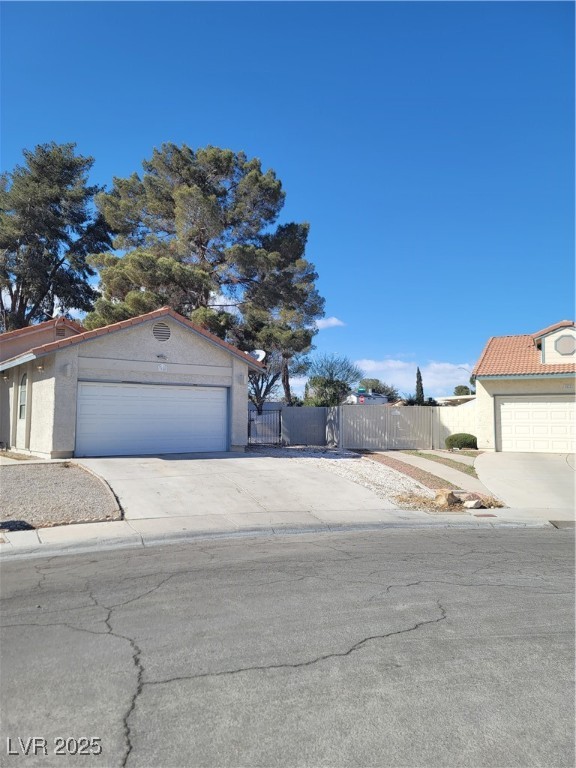 3948 Applecrest Street Property Photo 1