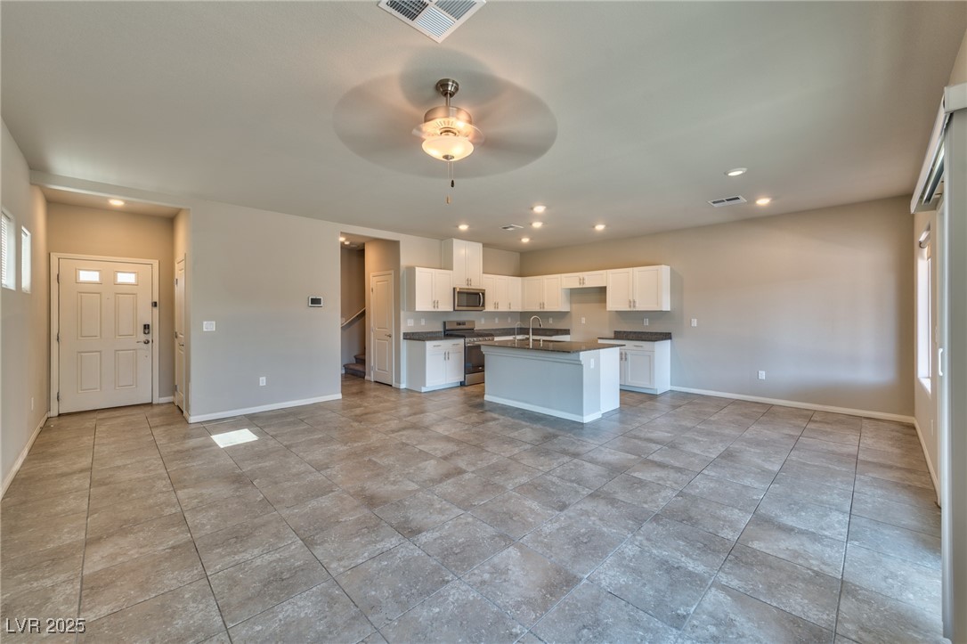 3939 Lambent Avenue Property Photo 3