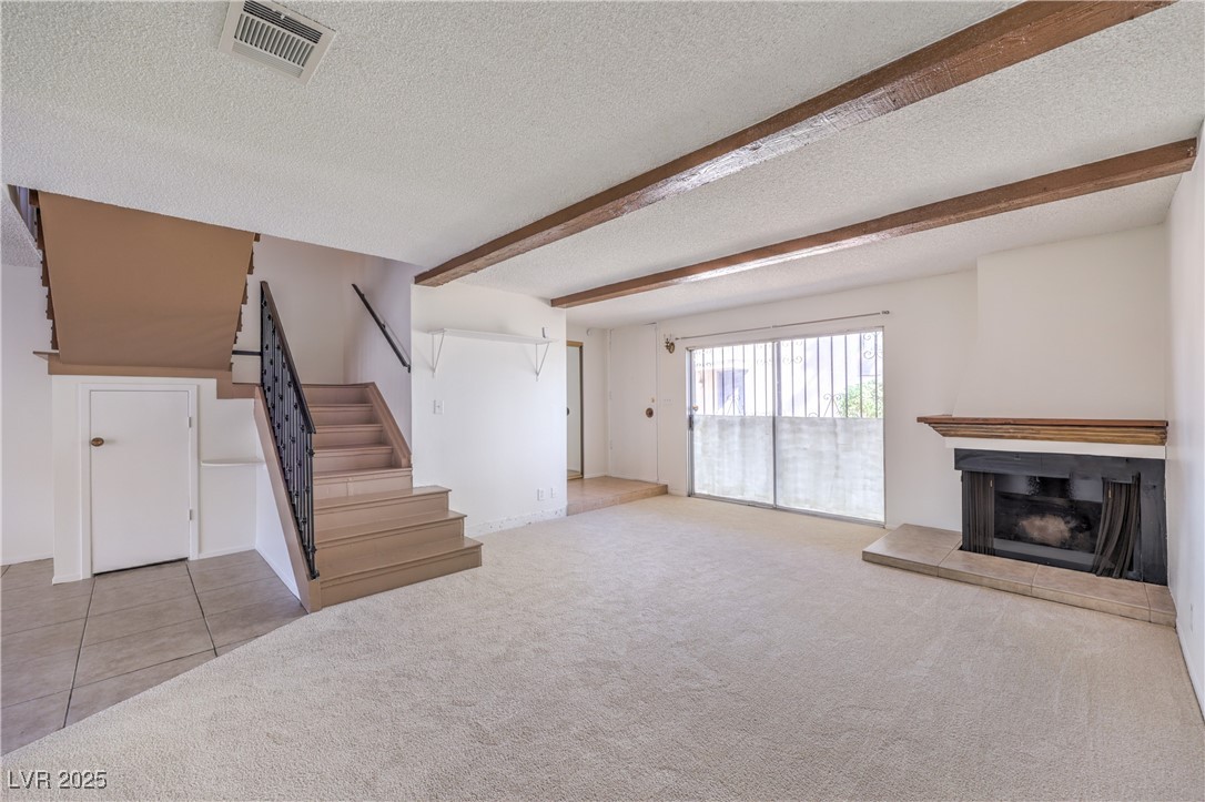 576 Willow Green Drive Property Photo 7