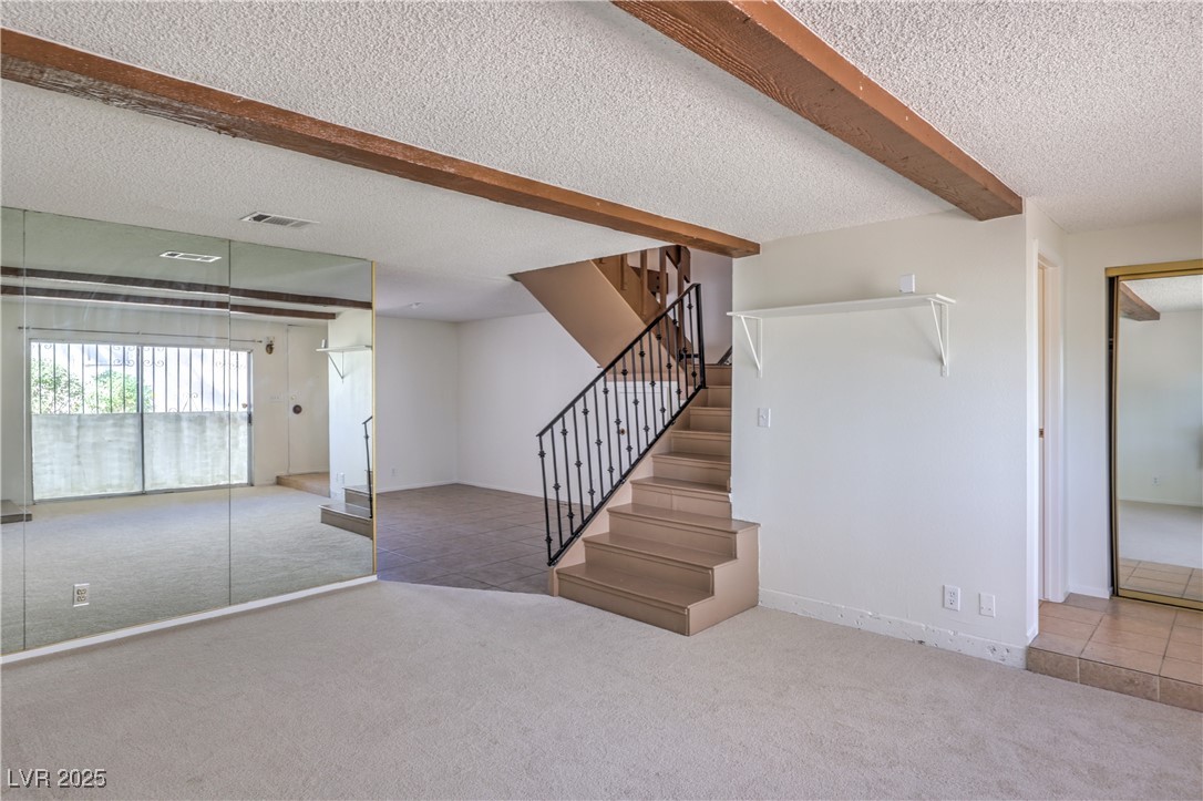 576 Willow Green Drive Property Photo 10