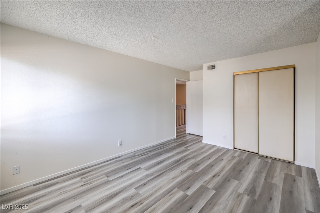 576 Willow Green Drive Property Photo 21