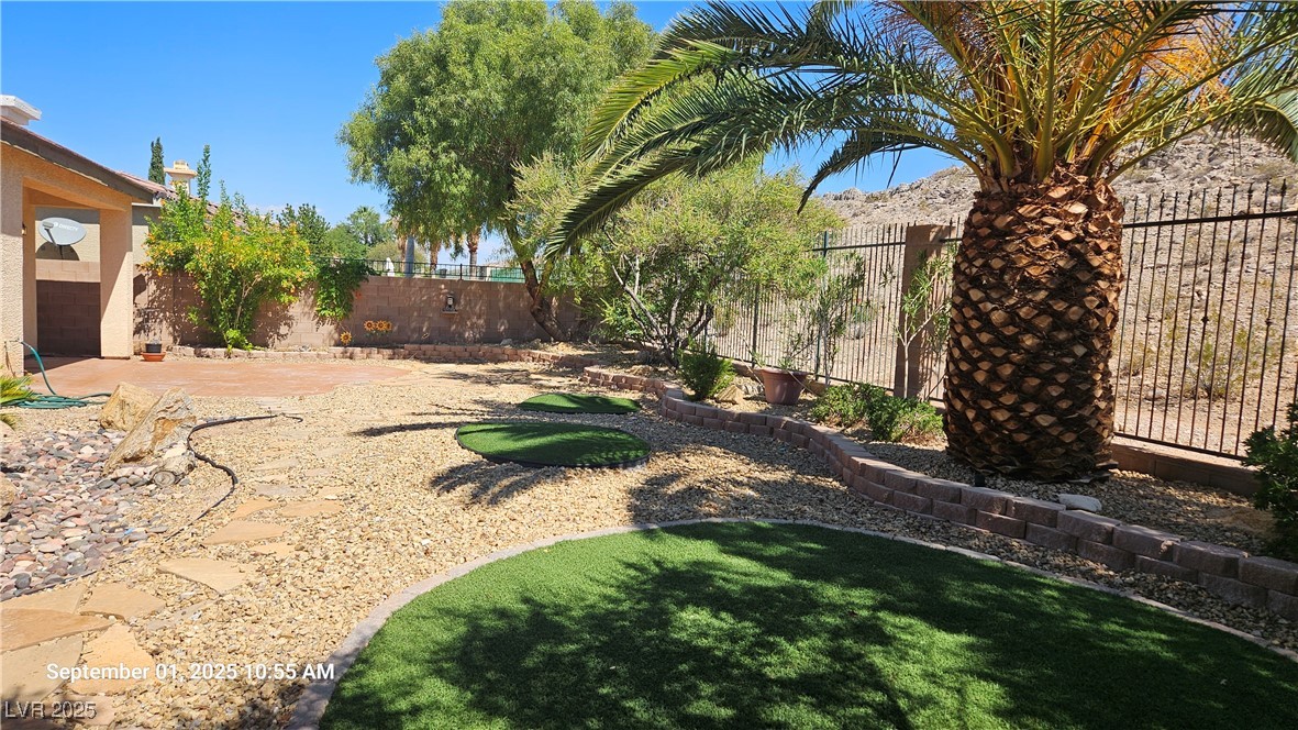 10830 Del Rudini Street Property Photo 32