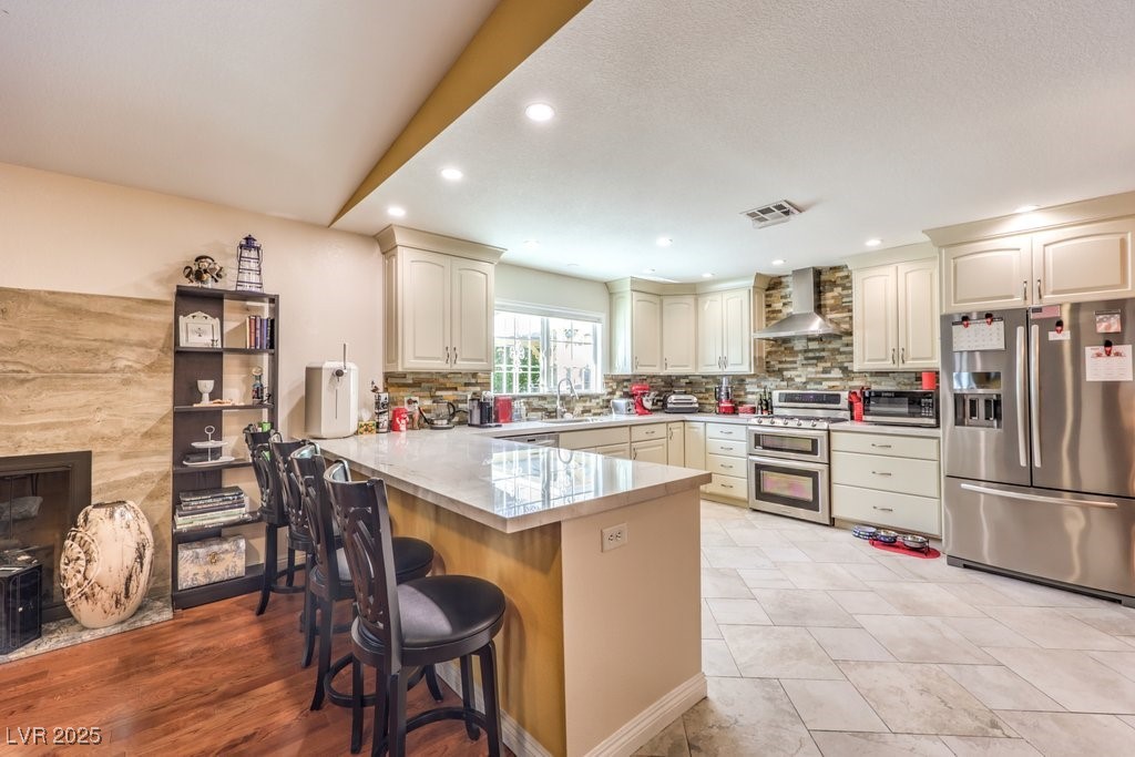 4095 Ridgewood Avenue Property Photo 7