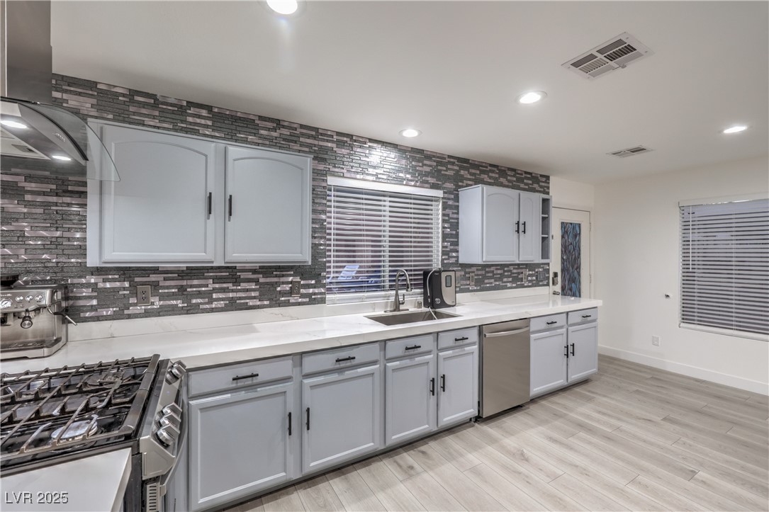 1201 Dream Bridge Drive Property Photo 7