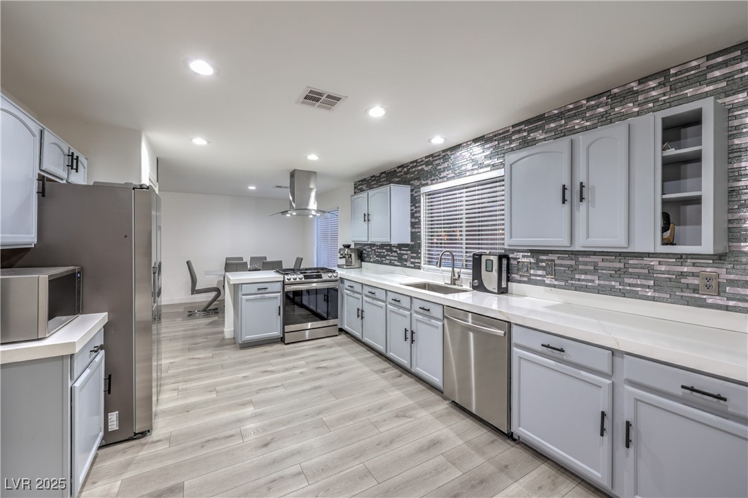 1201 Dream Bridge Drive Property Photo 8