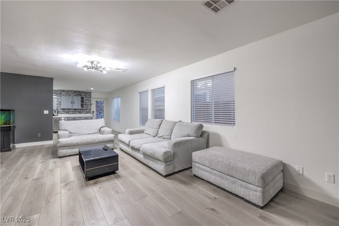 1201 Dream Bridge Drive Property Photo 15