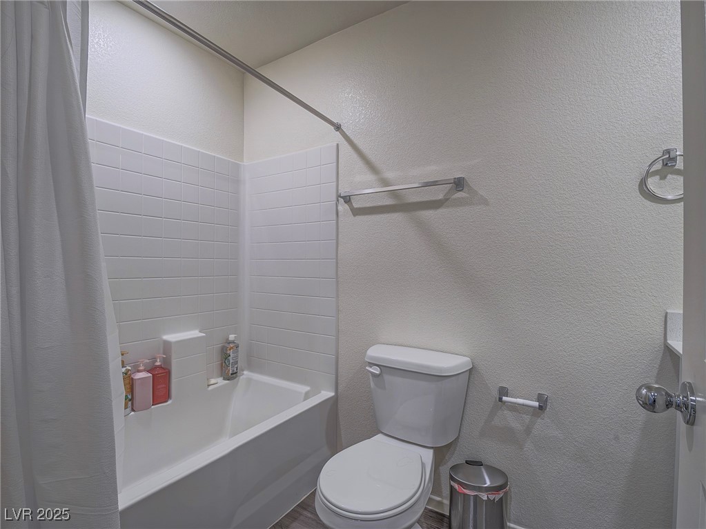 483 Waterfall Cove Court Property Photo 15