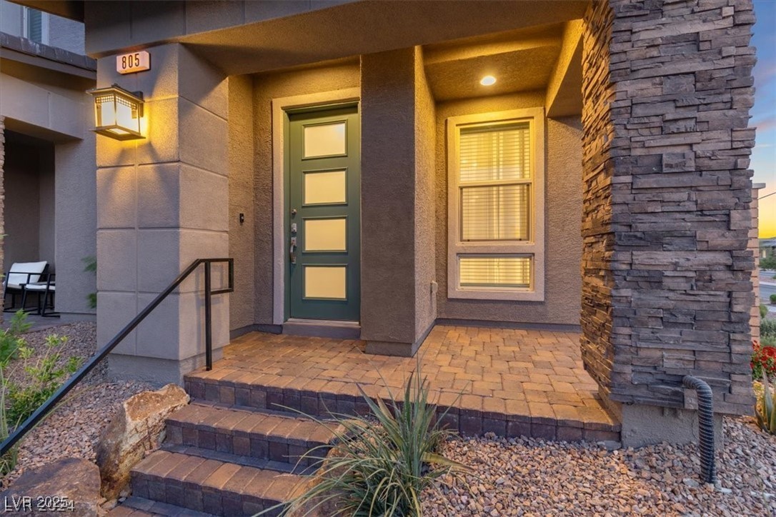 805 East Sunset Road Property Photo 3