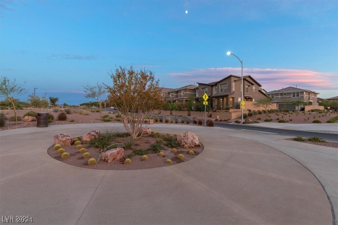 805 East Sunset Road Property Photo 9